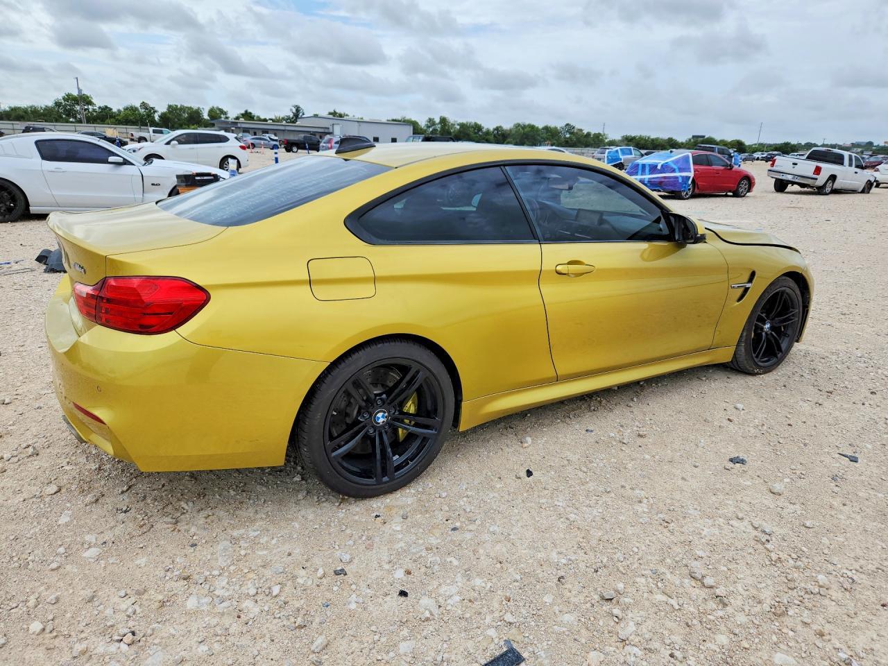 2015 BMW M4 - zdjęcie 3