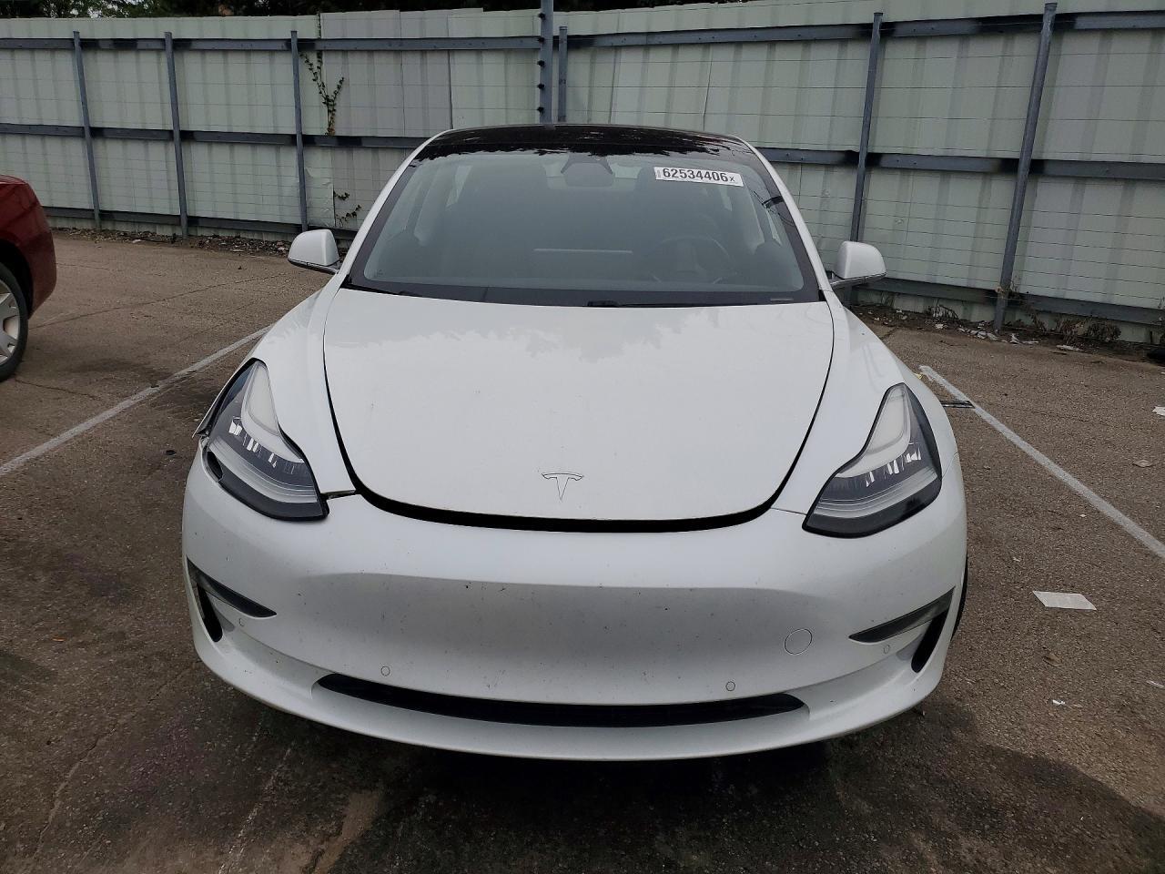 2018 Tesla Model 3 - zdjęcie 5