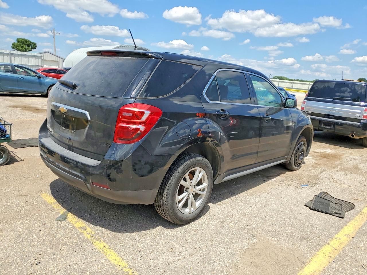 2017 Chevrolet Equinox Ls - zdjęcie 3