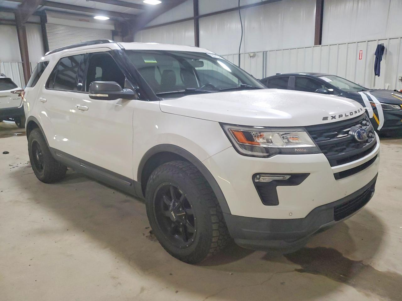 2018 Ford Explorer Xlt - zdjęcie 4