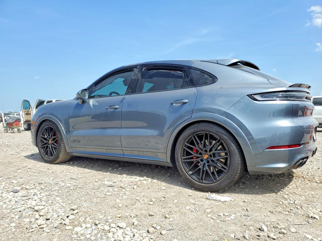 2026 Porsche Cayenne Gts Coupe - zdjęcie 3