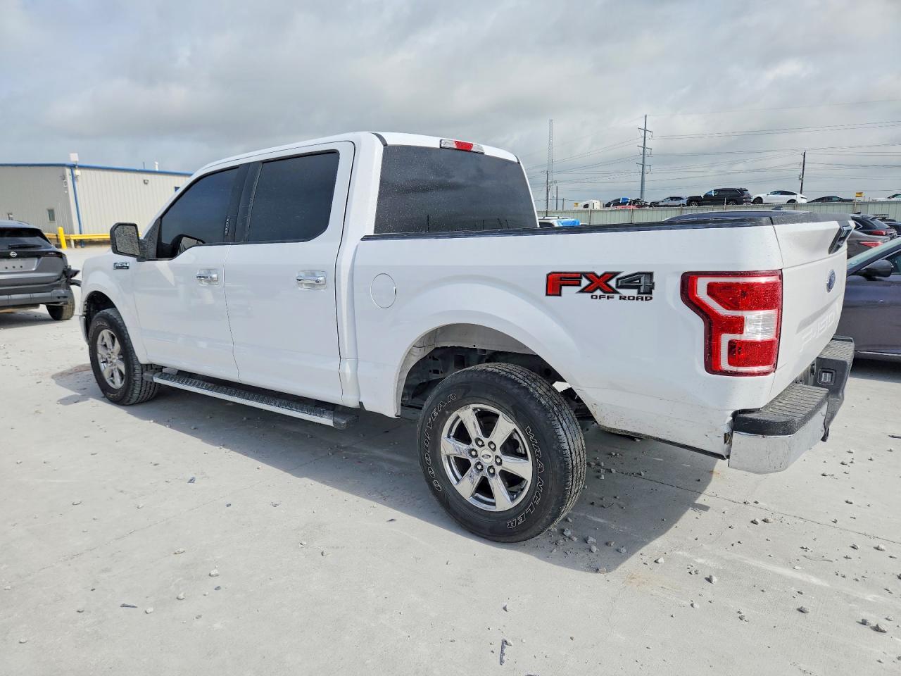 2020 Ford F150 Supercrew - zdjęcie 2