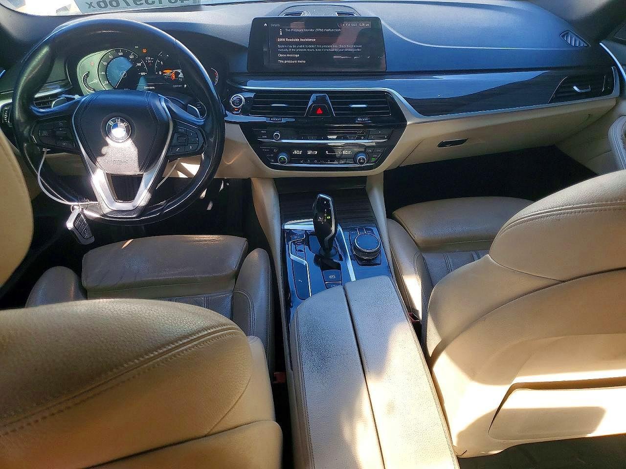 2017 BMW 540 I - zdjęcie 8