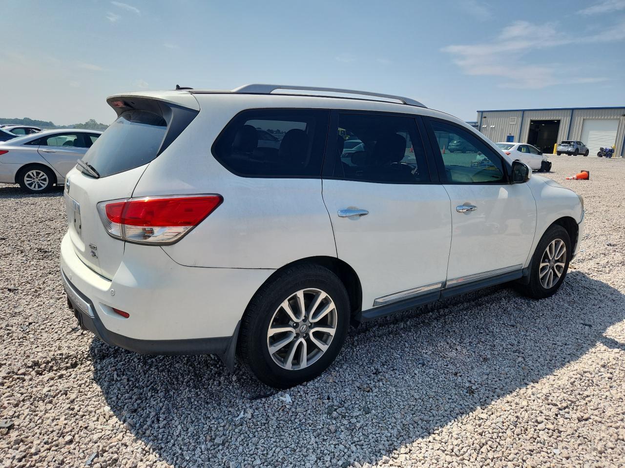 2014 Nissan Pathfinder S - zdjęcie 3