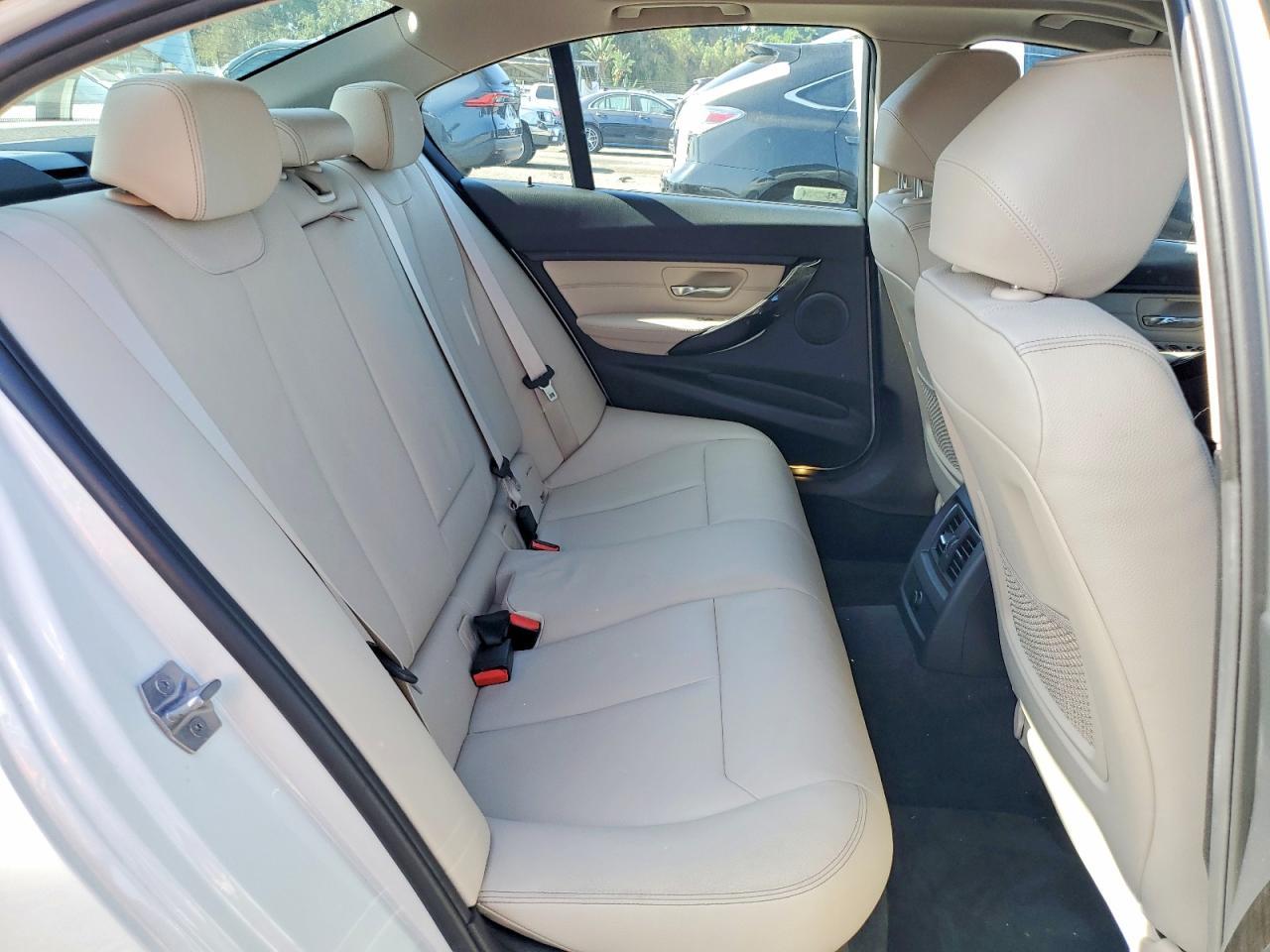 2018 BMW 320 I - zdjęcie 10