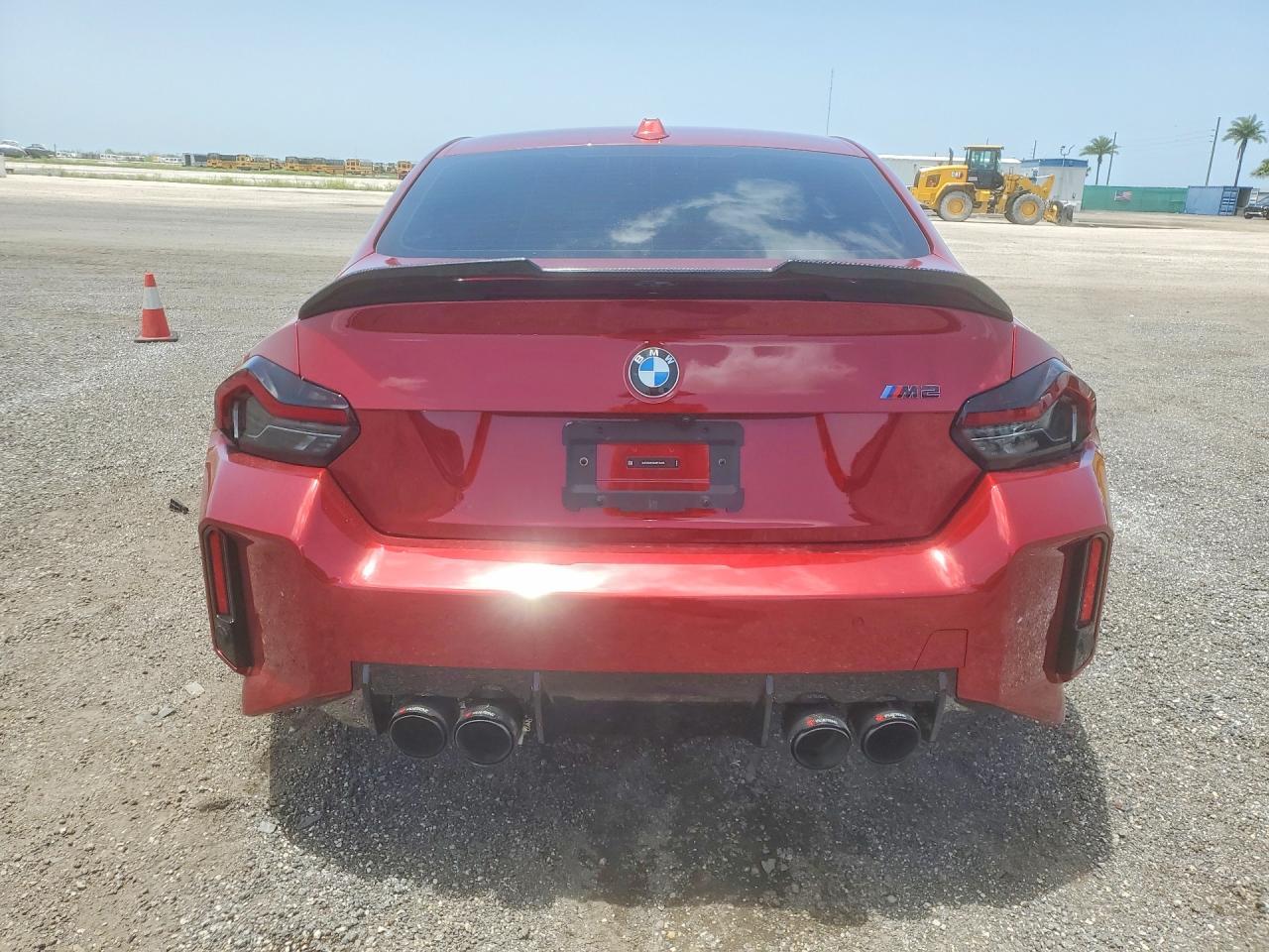 2025 BMW M2 - zdjęcie 6