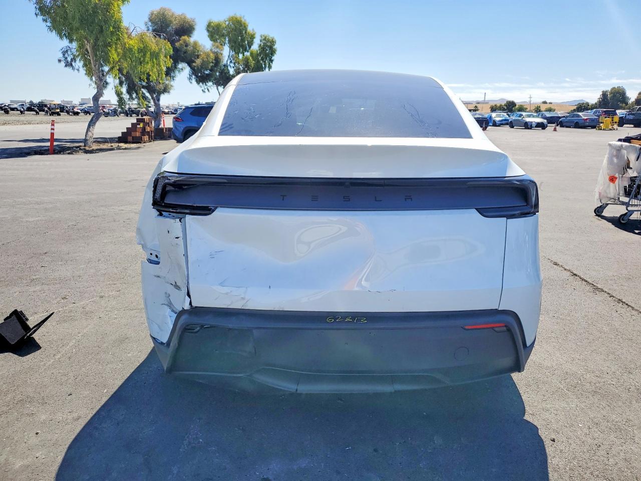 2026 Tesla Model Y - zdjęcie 6
