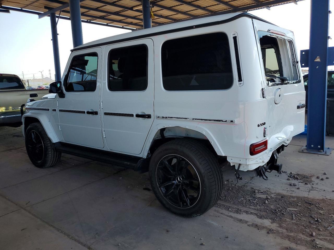 2025 Mercedes-Benz G 550 - zdjęcie 2