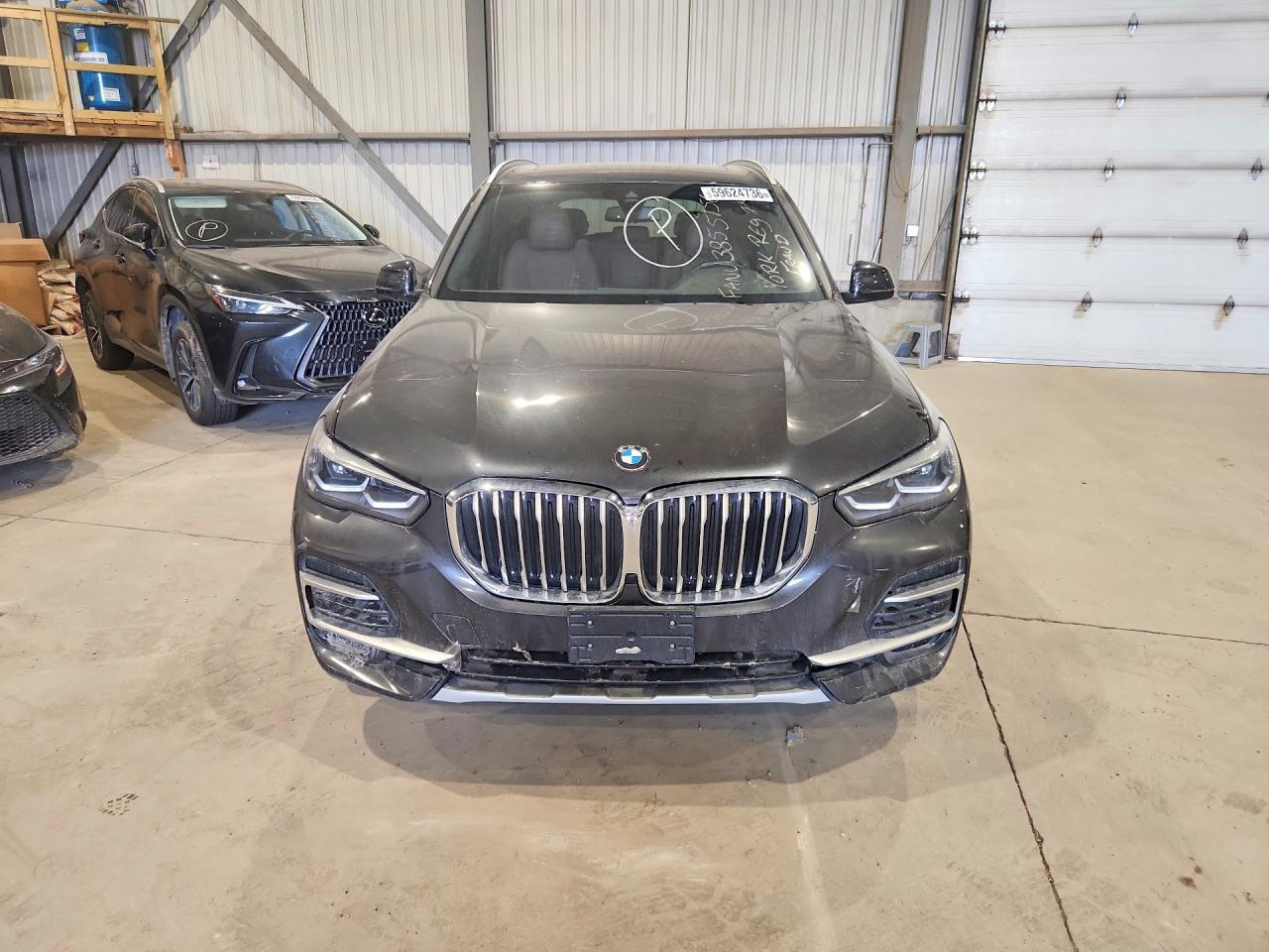 2023 BMW X5 xDrive40I - zdjęcie 5