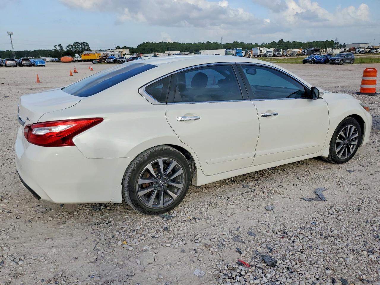 2016 Nissan Altima 2.5 Sl - zdjęcie 3