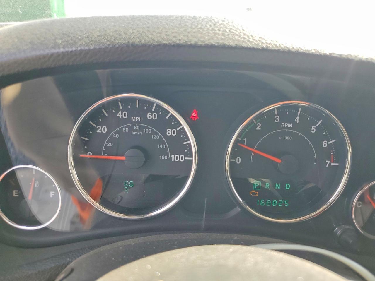 2013 Jeep Wrangler - zdjęcie 9