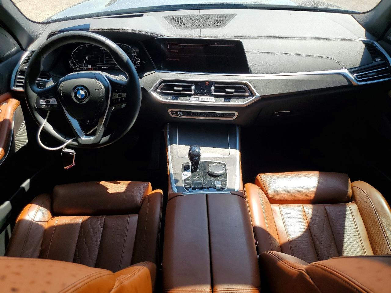 2022 BMW X5 xDrive45E - zdjęcie 8