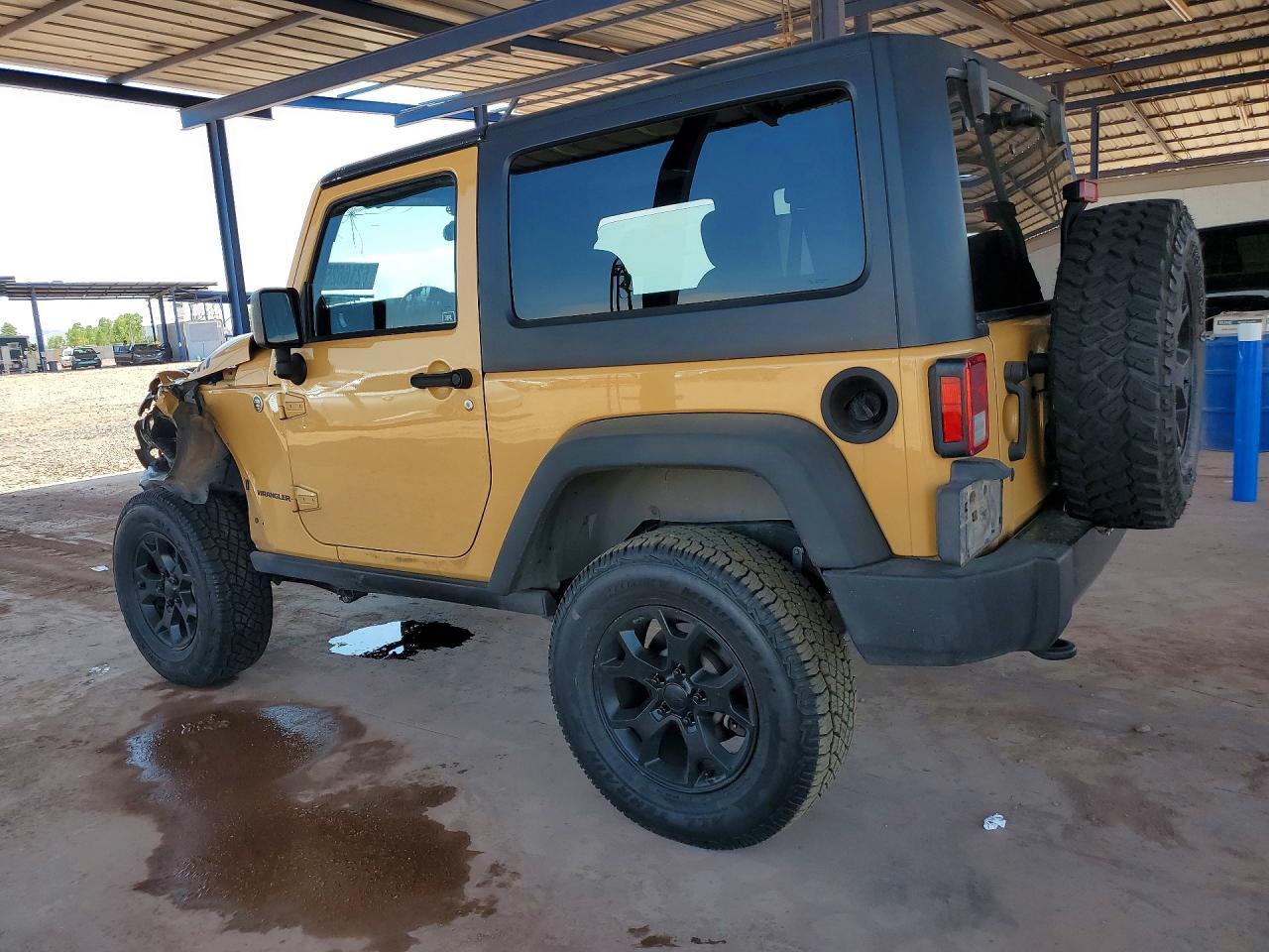 2014 Jeep Wrangler Sport - zdjęcie 2