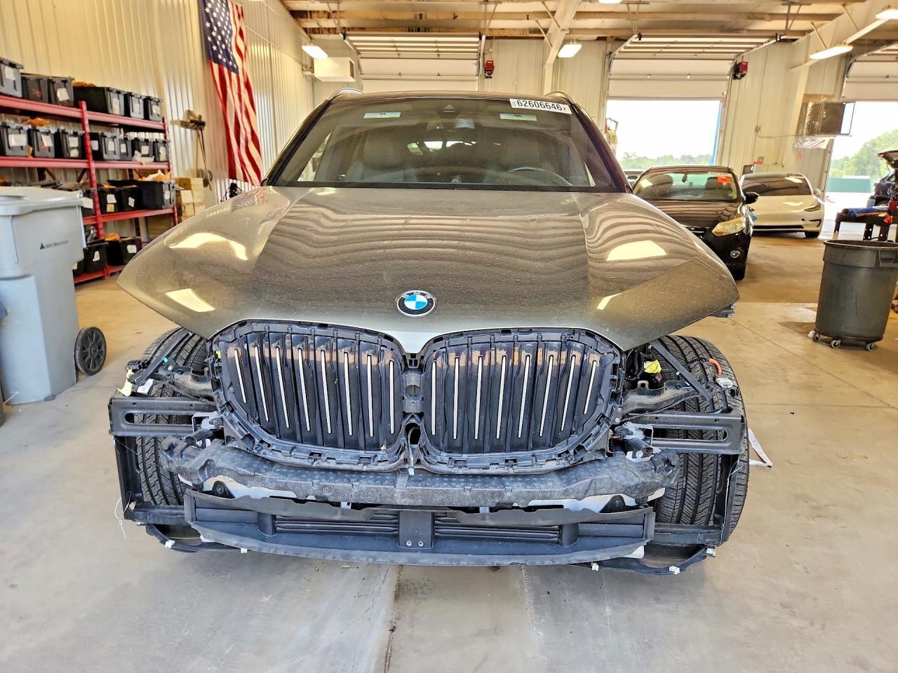 2020 BMW X5 xDrive40I - zdjęcie 5