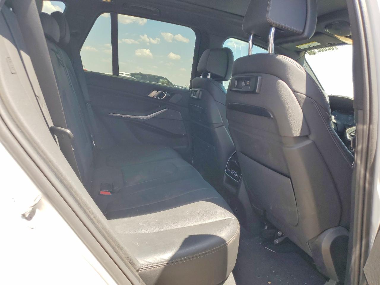 2019 BMW X5 xDrive50I - zdjęcie 11