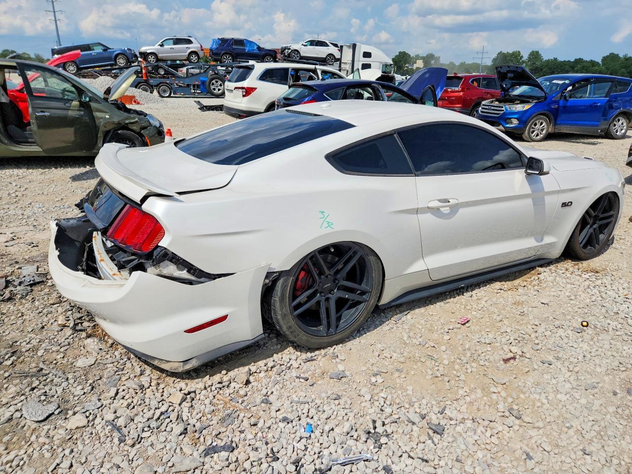 2017 Ford Mustang Gt - zdjęcie 3