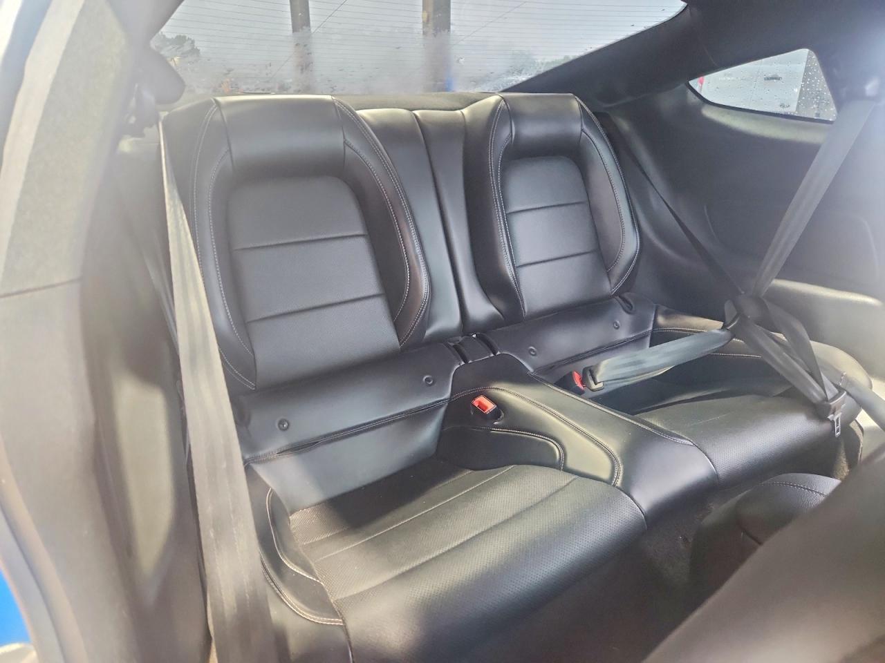 2019 Ford Mustang - zdjęcie 10