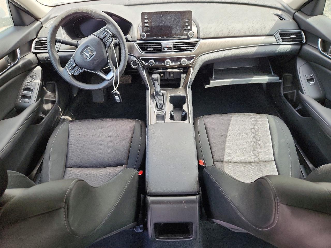 2020 Honda Accord Lx - zdjęcie 8