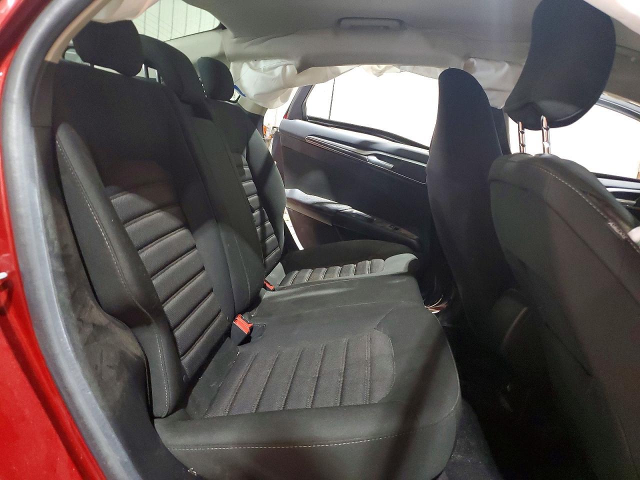 2017 Ford Fusion S - zdjęcie 10