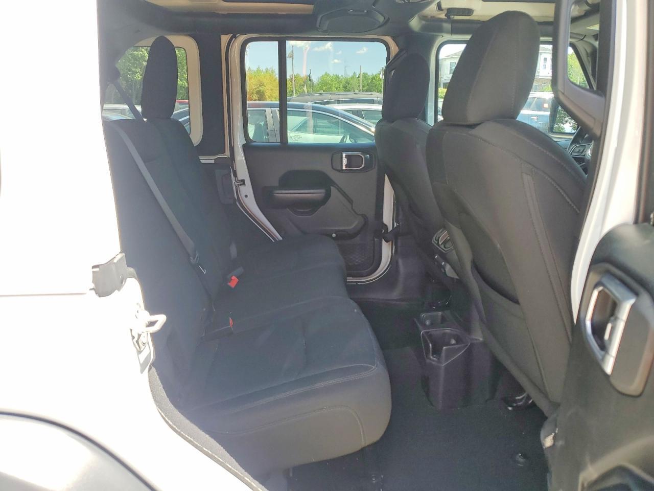 2018 Jeep Wrangler Unlimited Sport - zdjęcie 10