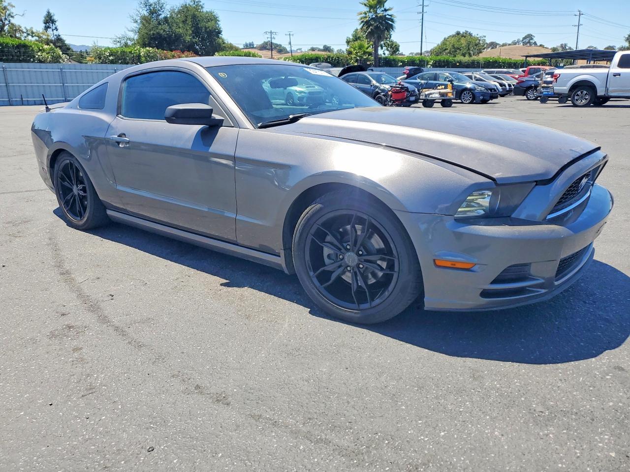 2014 Ford Mustang - zdjęcie 4