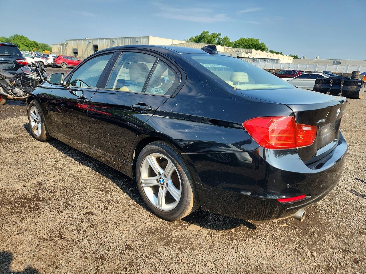 2015 BMW 320 I xDrive - zdjęcie 2