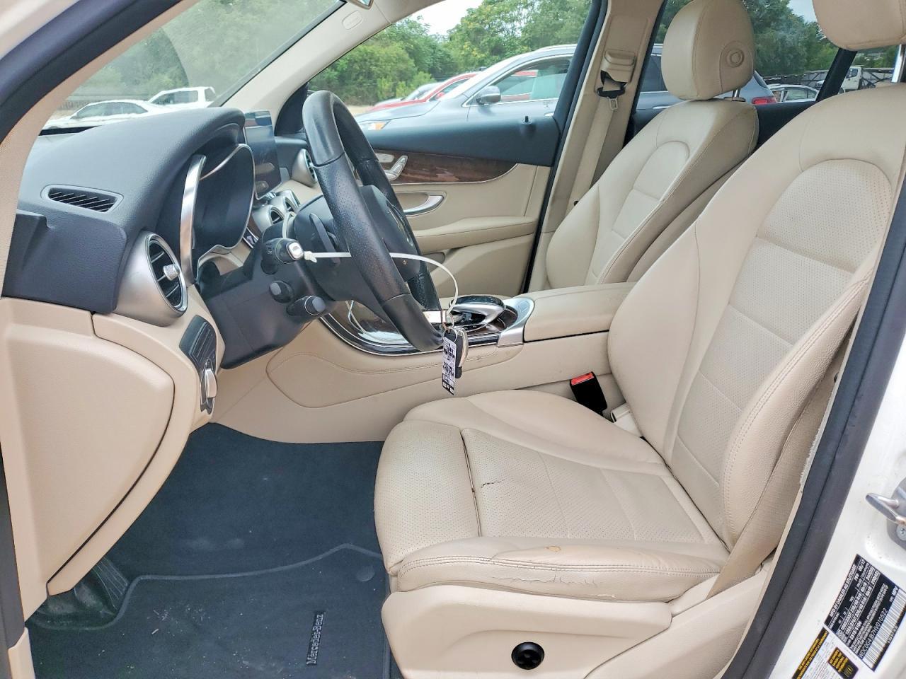 2017 Mercedes-Benz Glc 300 - zdjęcie 7