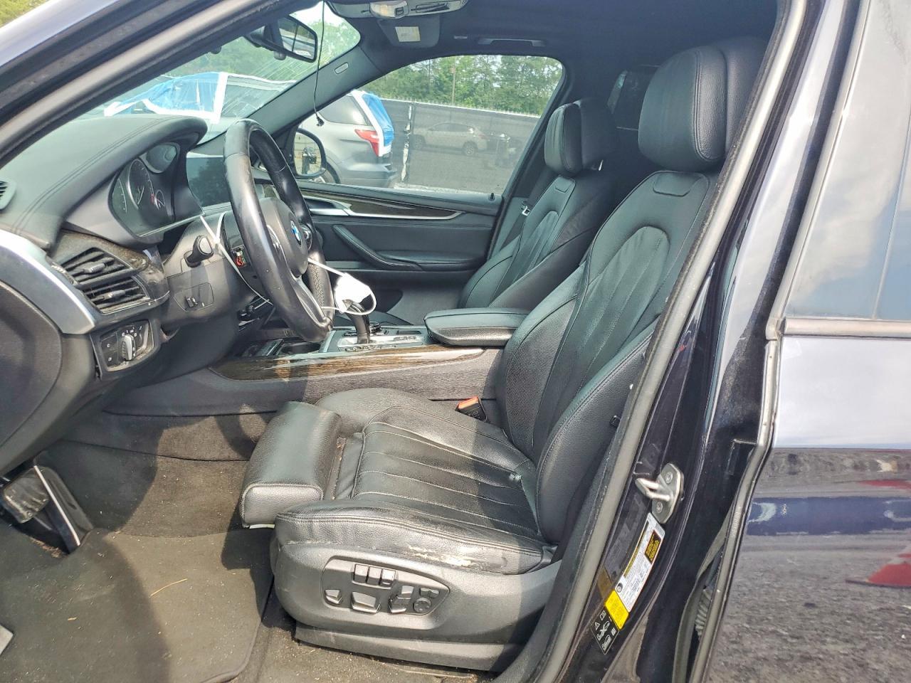 2015 BMW X5 xDrive50I - zdjęcie 7