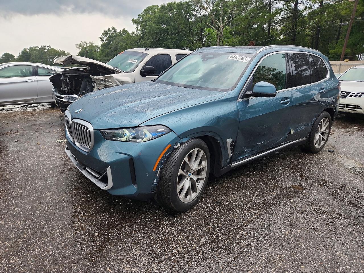 2024 BMW X5 xDrive40I - zdjęcie główne