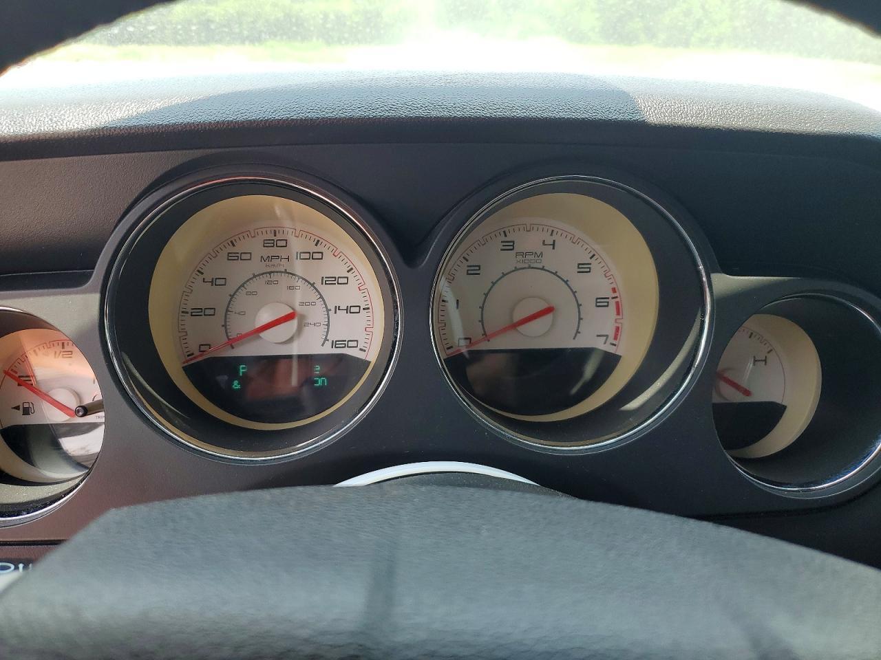 2013 Dodge Challenger R/T - zdjęcie 9