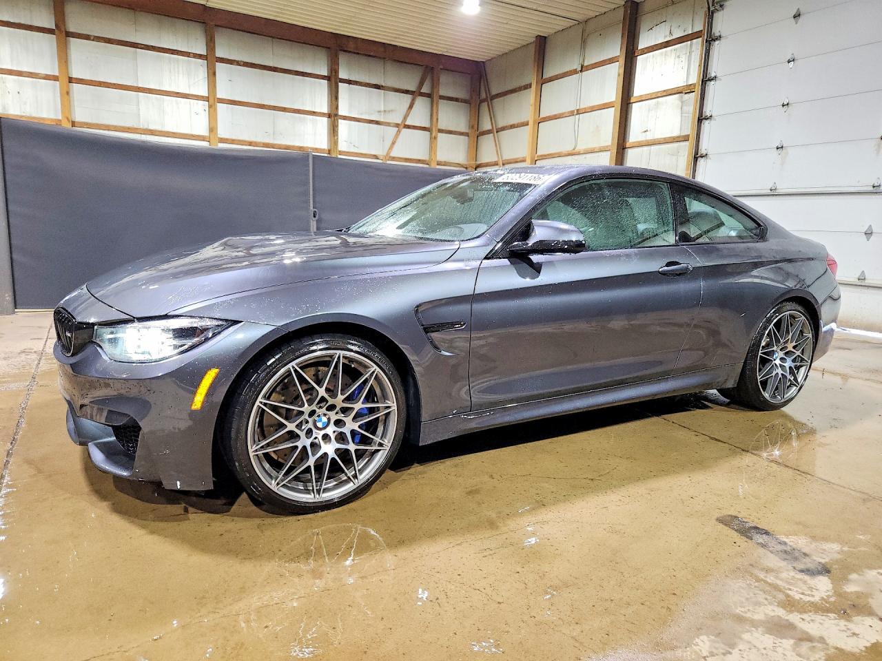 2018 BMW M4 - zdjęcie główne