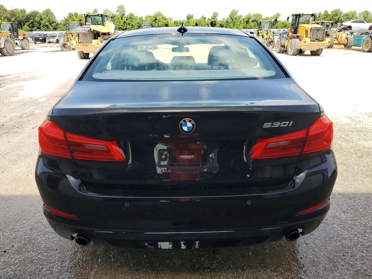 2017 BMW 530 I - zdjęcie 6
