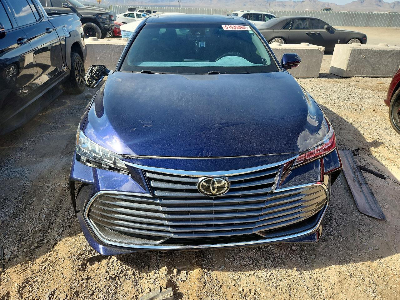 2022 Toyota Avalon Xle - zdjęcie 5