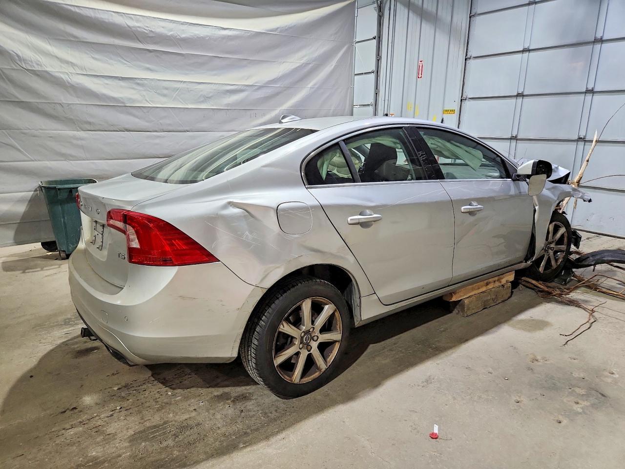 2016 Volvo S60 Premier - zdjęcie 3