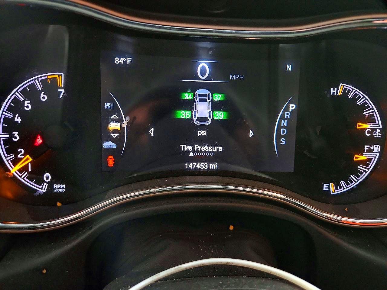 2014 Jeep Grand Cherokee - zdjęcie 9