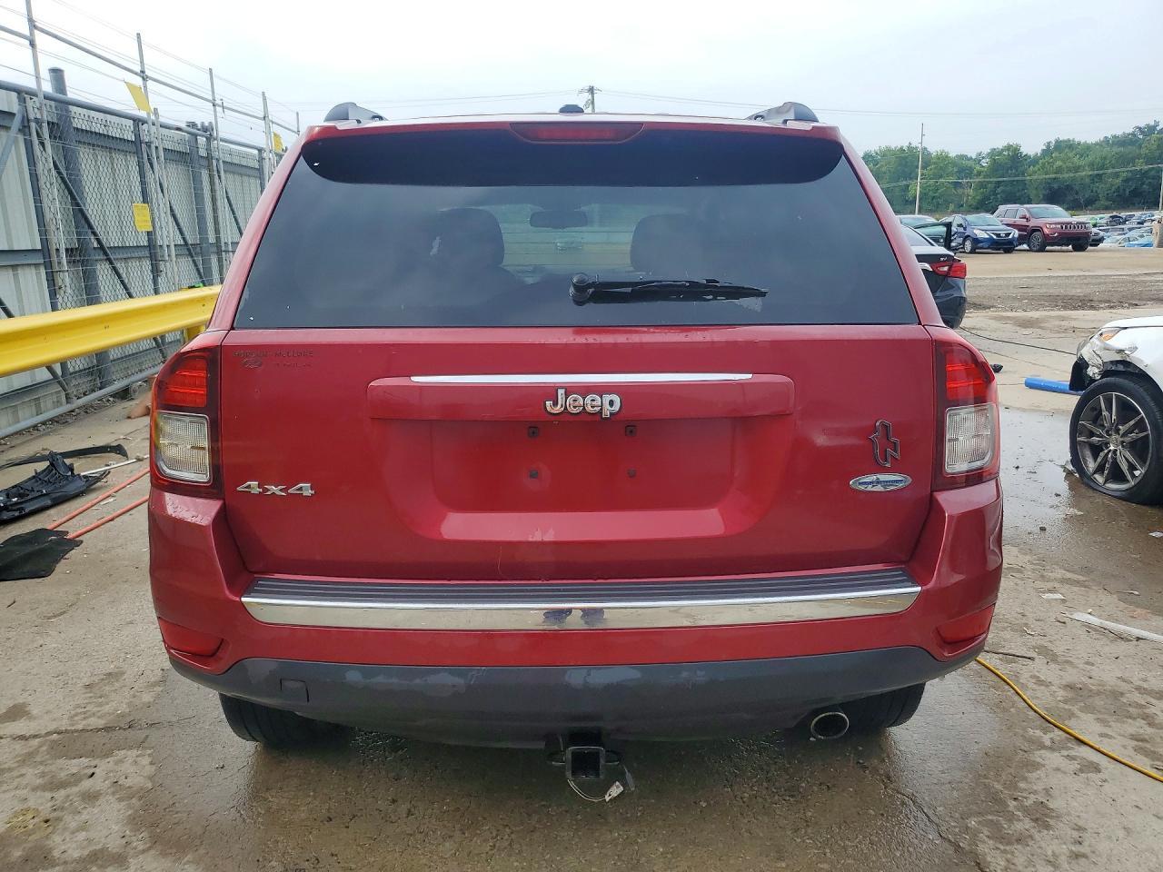 2016 Jeep Compass Latitude - zdjęcie 6