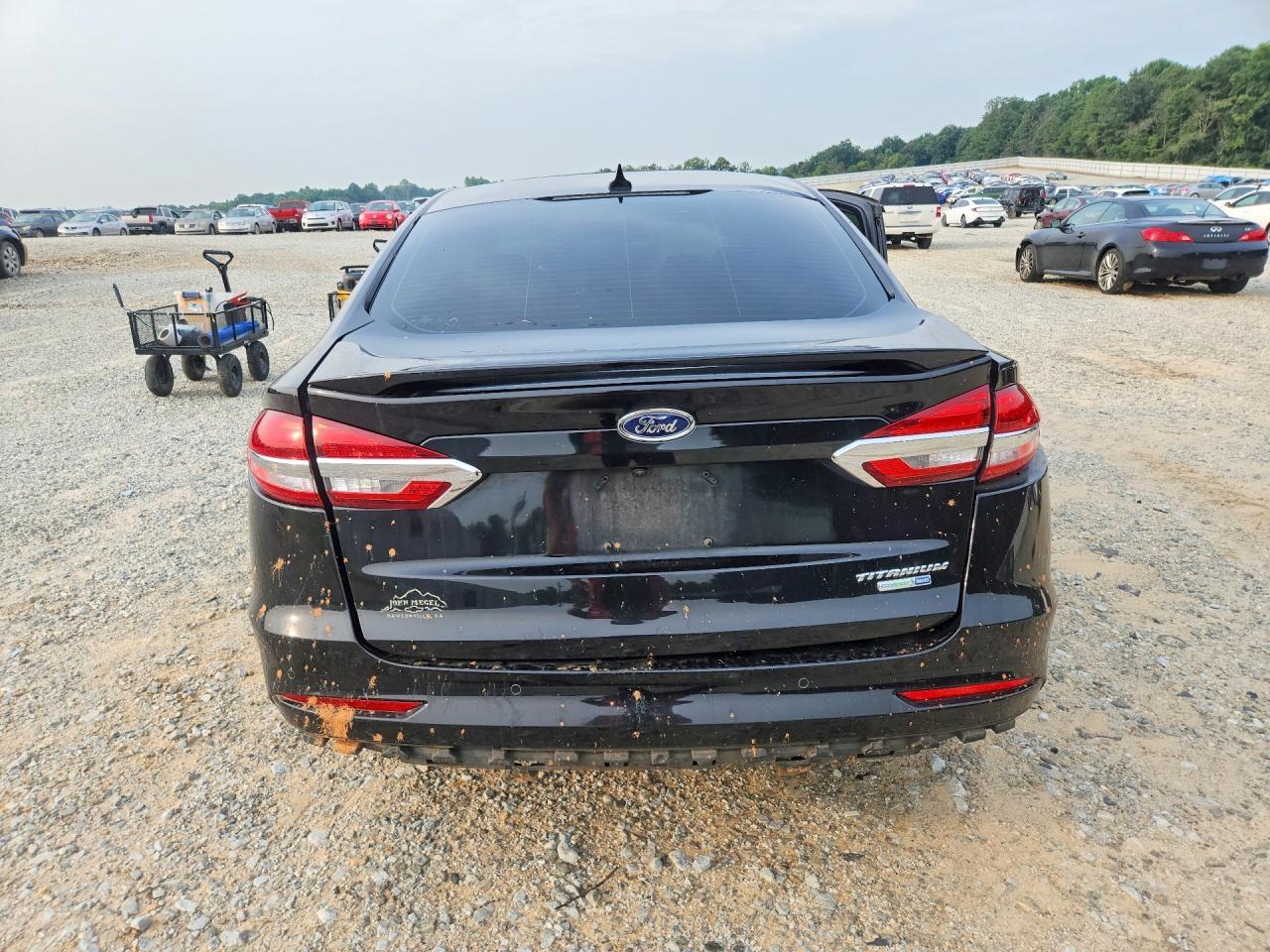 2020 Ford Fusion Titanium - zdjęcie 6