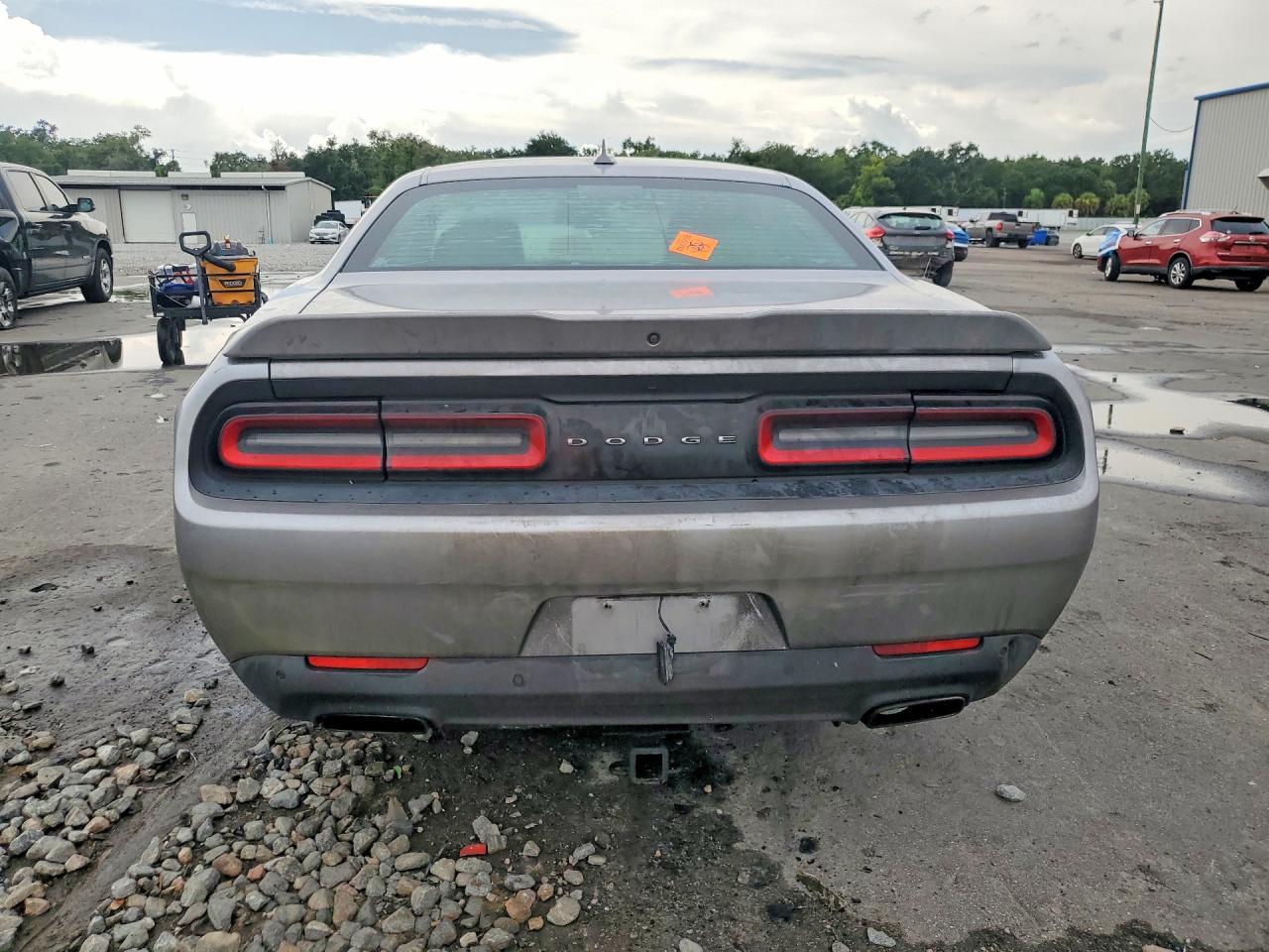 2016 Dodge Challenger Sxt - zdjęcie 6