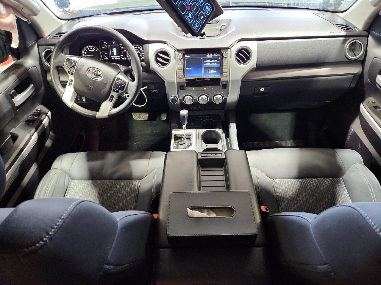 2021 Toyota Tundra Sr5 - zdjęcie 8