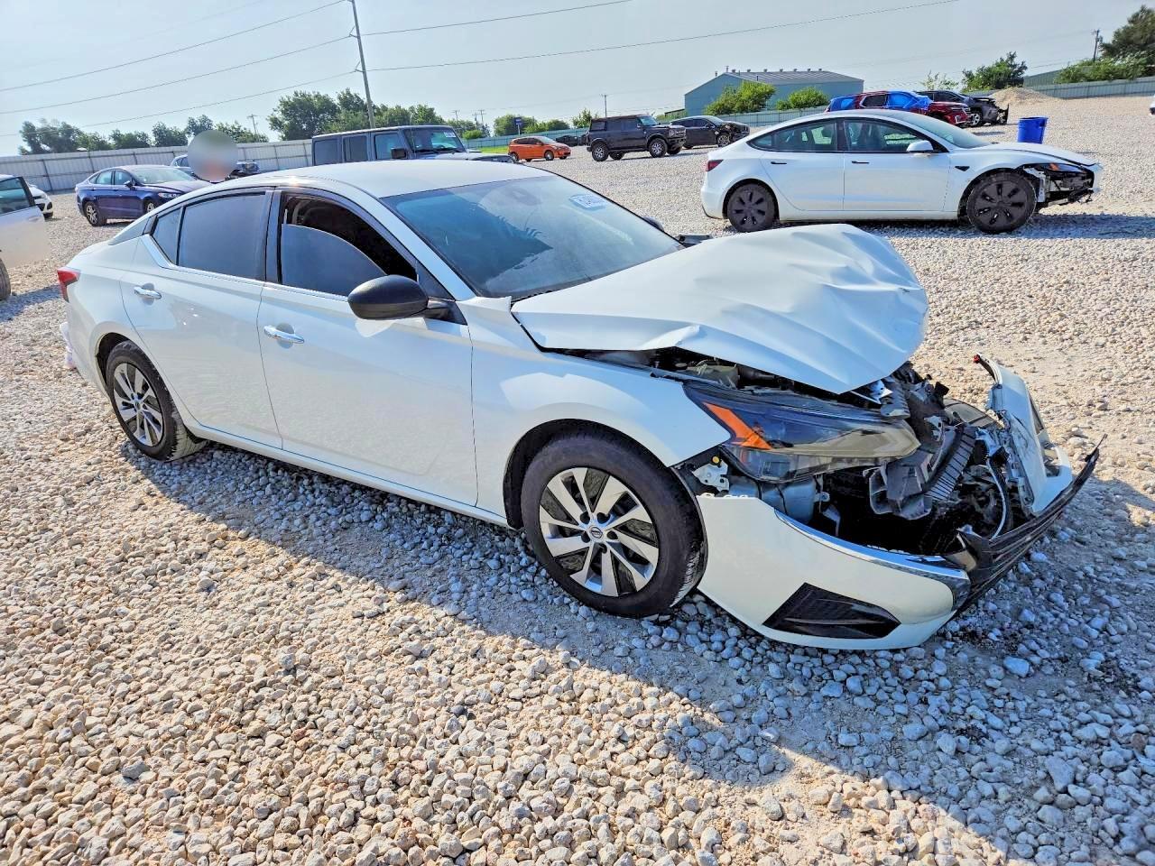 2024 Nissan Altima S - zdjęcie 4