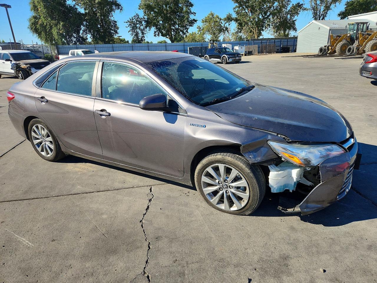 2017 Toyota Camry Hybrid Xle - zdjęcie 4