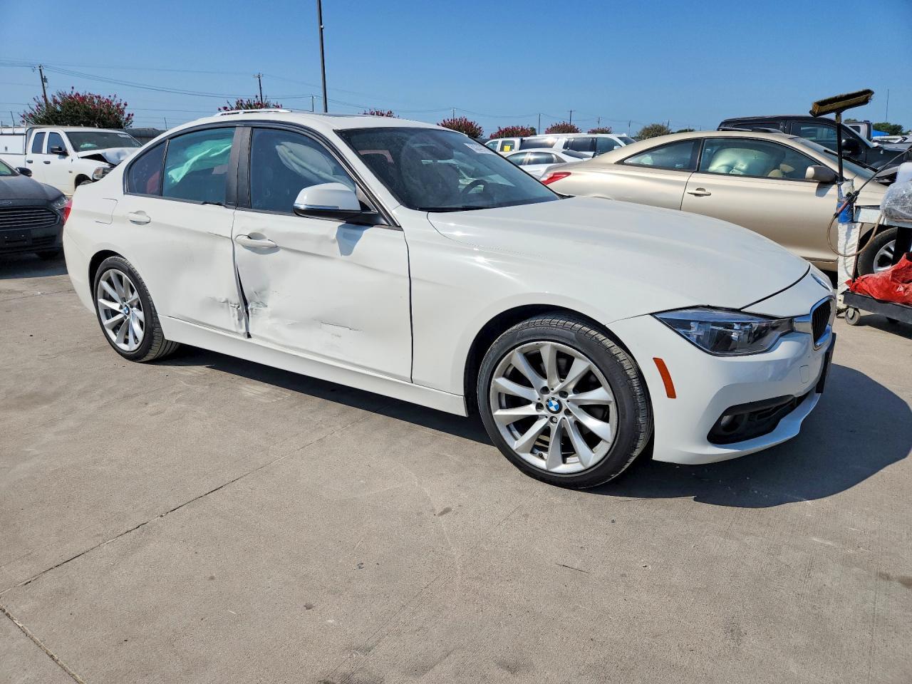2018 BMW 320 I - zdjęcie 4