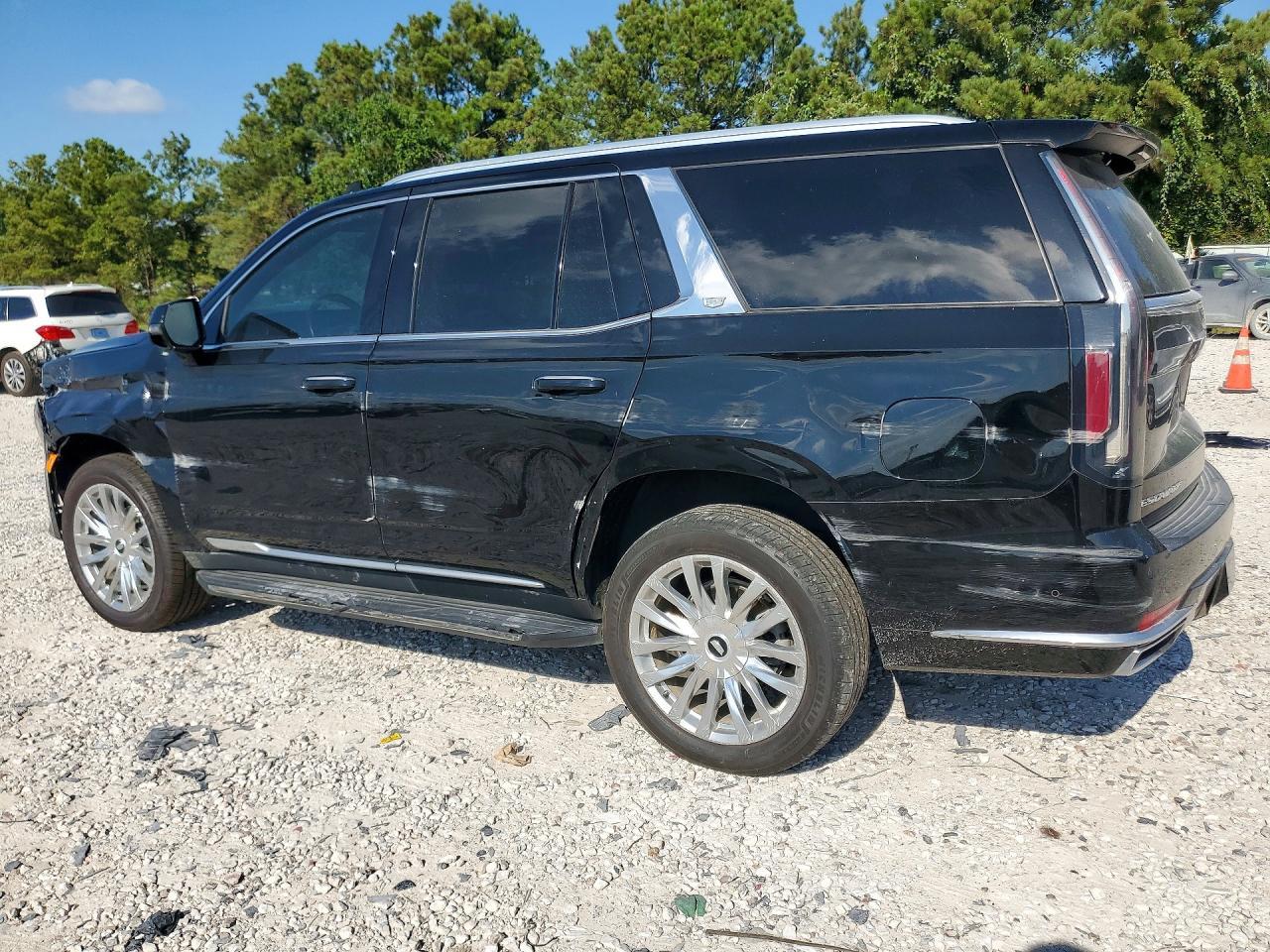 2023 Cadillac Escalade Premium Luxury - zdjęcie 2