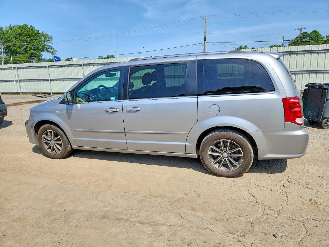 2017 Dodge Grand Caravan Sxt - zdjęcie 2
