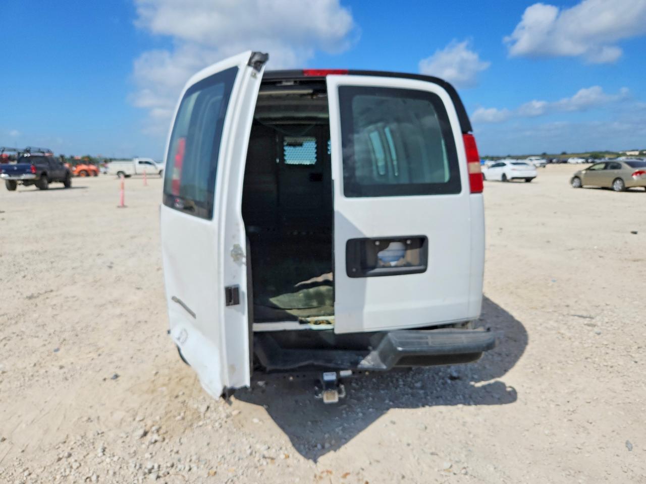 2013 Chevrolet Express G1500 - zdjęcie 6
