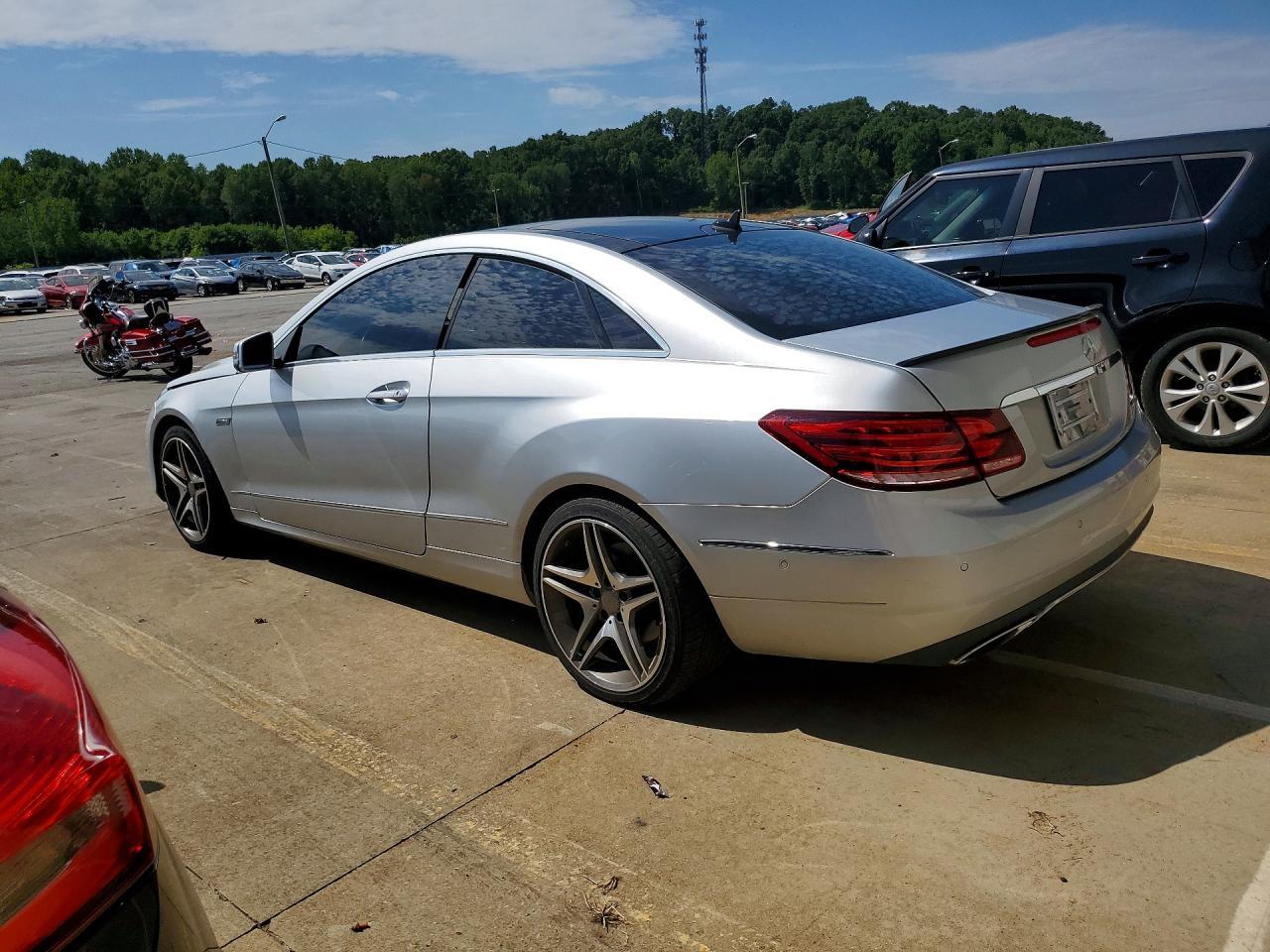 2014 Mercedes-Benz E 350 - zdjęcie 2