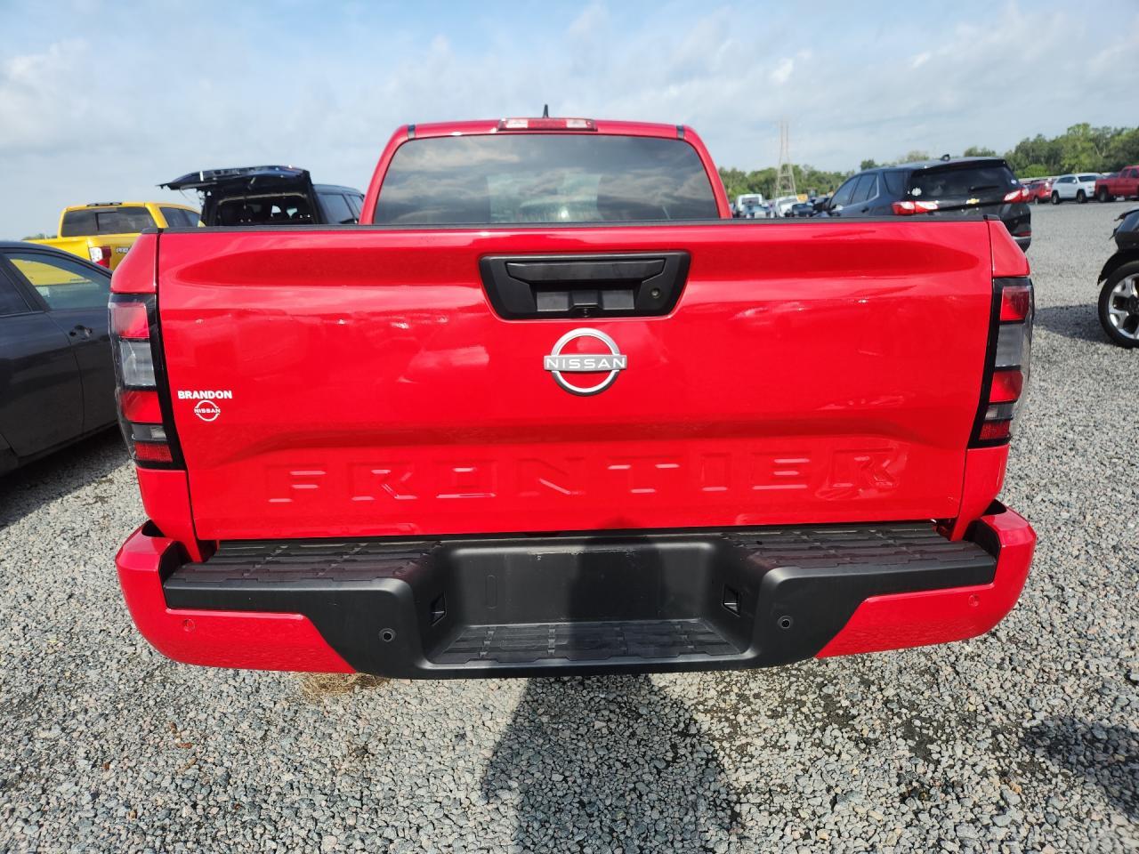 2025 Nissan Frontier Sv - zdjęcie 6