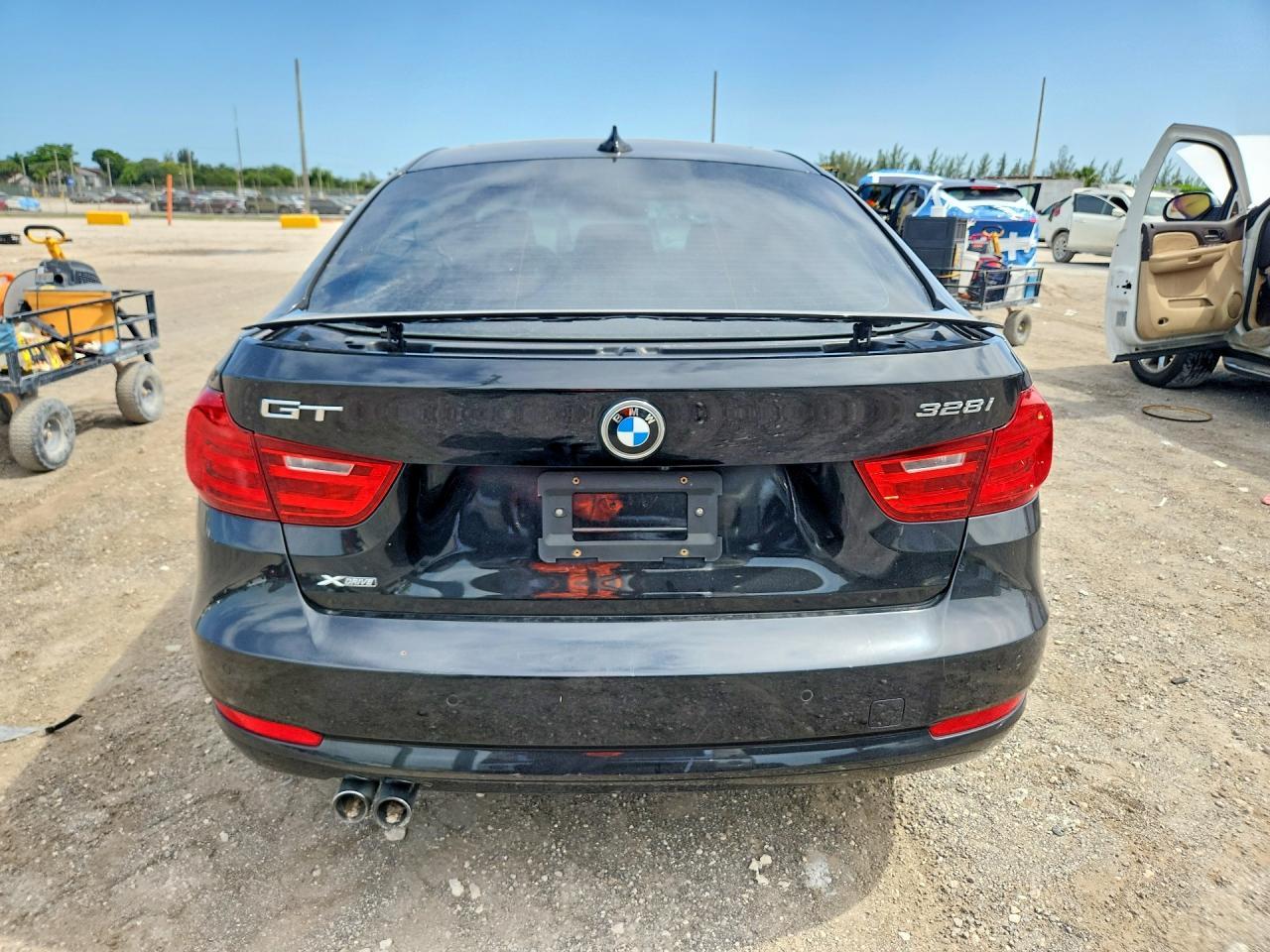 2015 BMW Seria 3 328i - zdjęcie 6