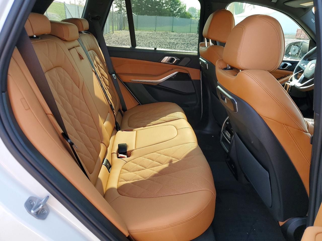 2026 BMW X5 xDrive40I - zdjęcie 11