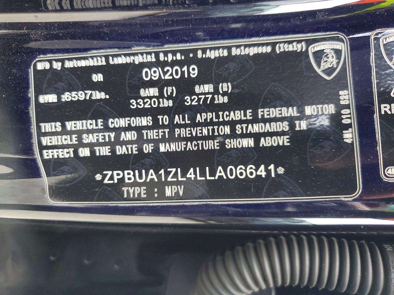 2020 Lamborghini Urus - zdjęcie 13